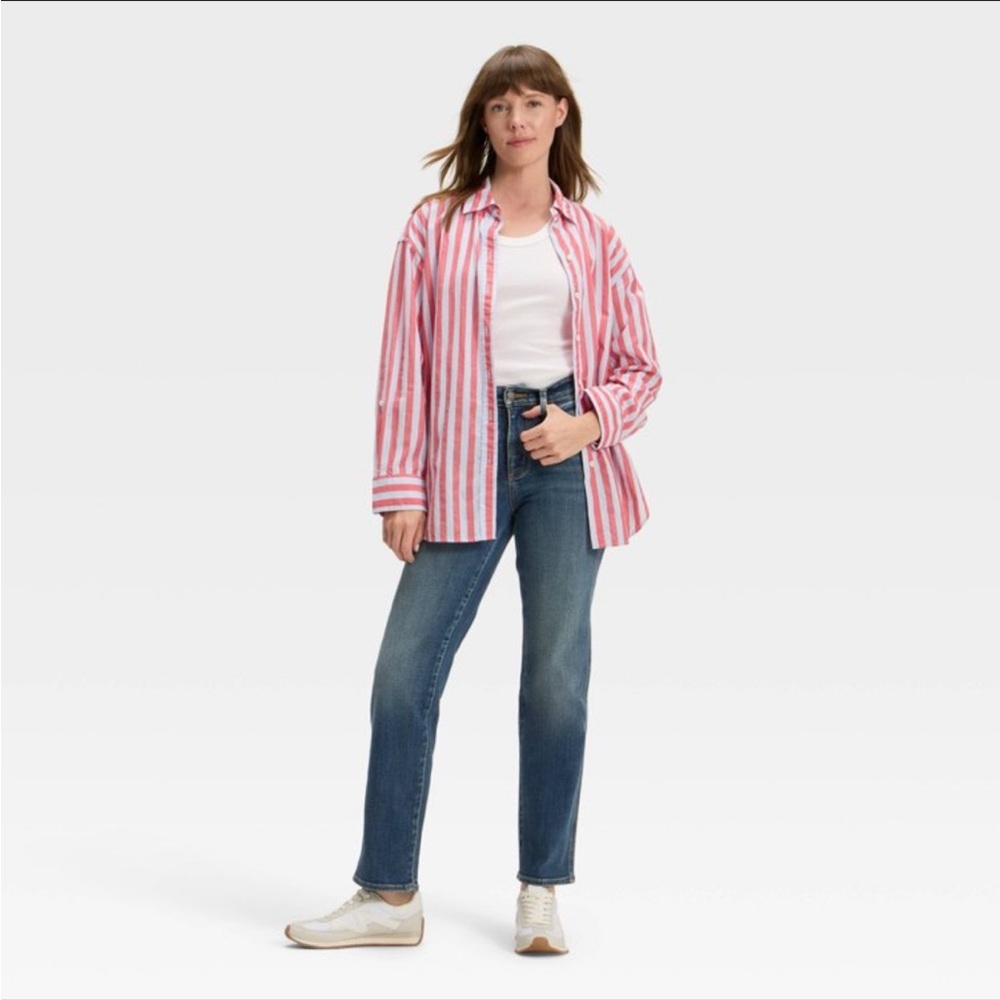 Universal Thread Blue Straight Leg Jeans